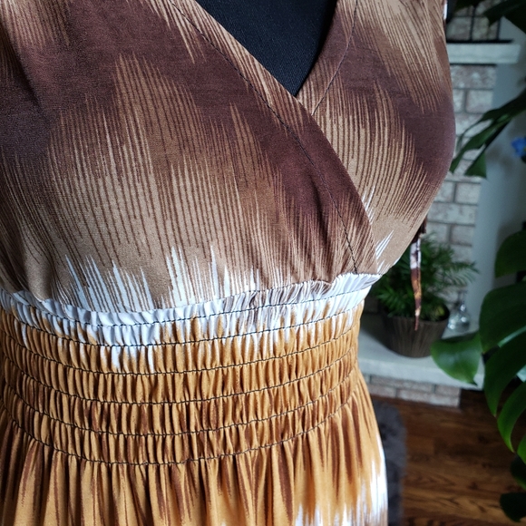 NWOT Long Maxi Coverup Brown Beach White Animal Print Summer Dress Size M - Picture 3 of 3